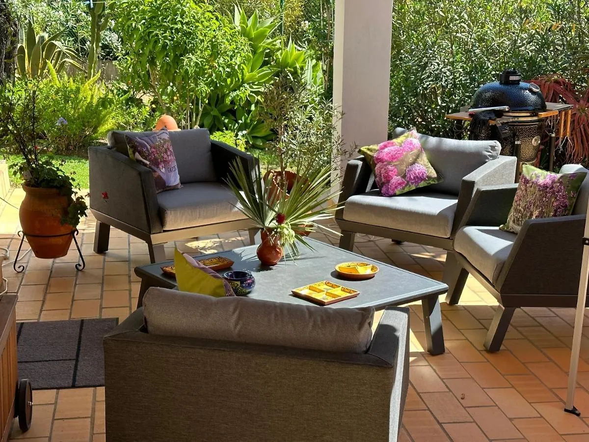 Villa Lagos Algarve For Families & Friends, 6 Bedrooms, 7 Bathrooms, Pool, Bbq, Central Heating Pedra Alcada